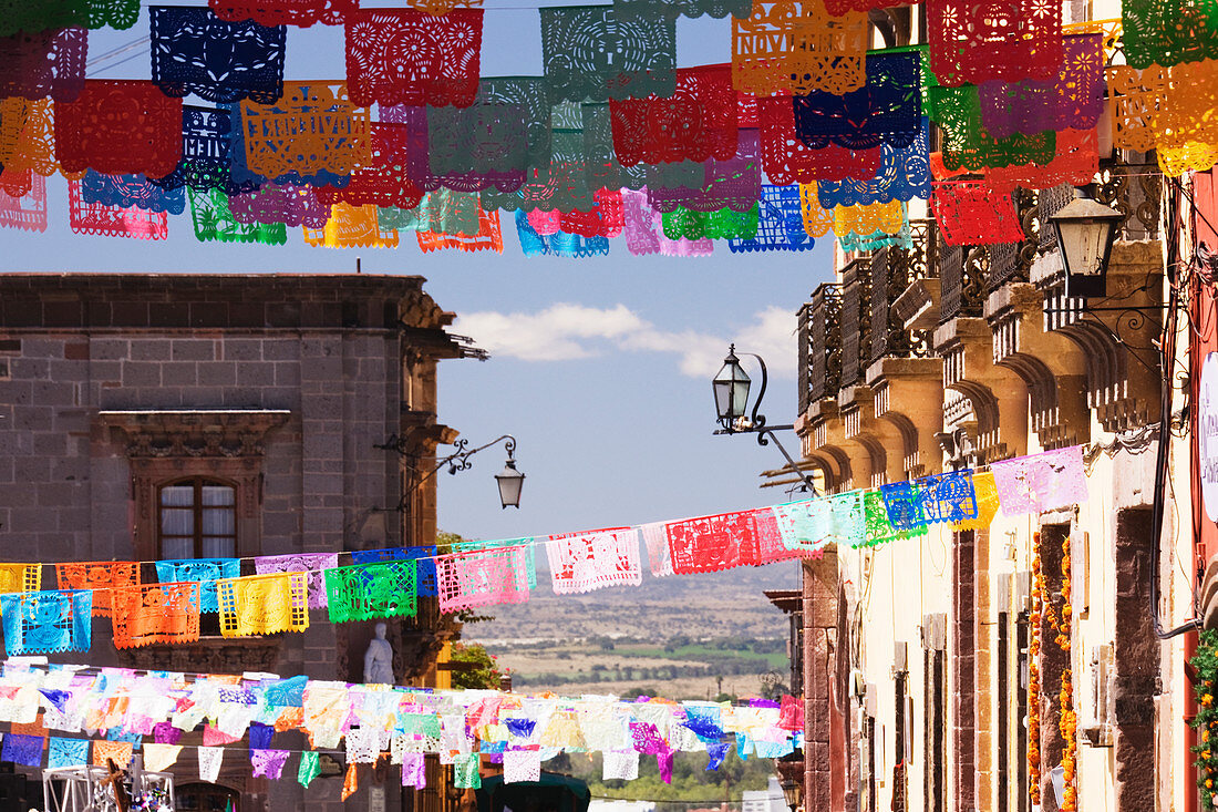 Luftschlangen, San Miguel de Allende, Guanajuato, Mexiko