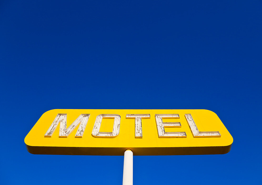 Gelbes Neon Motel Schild, USA