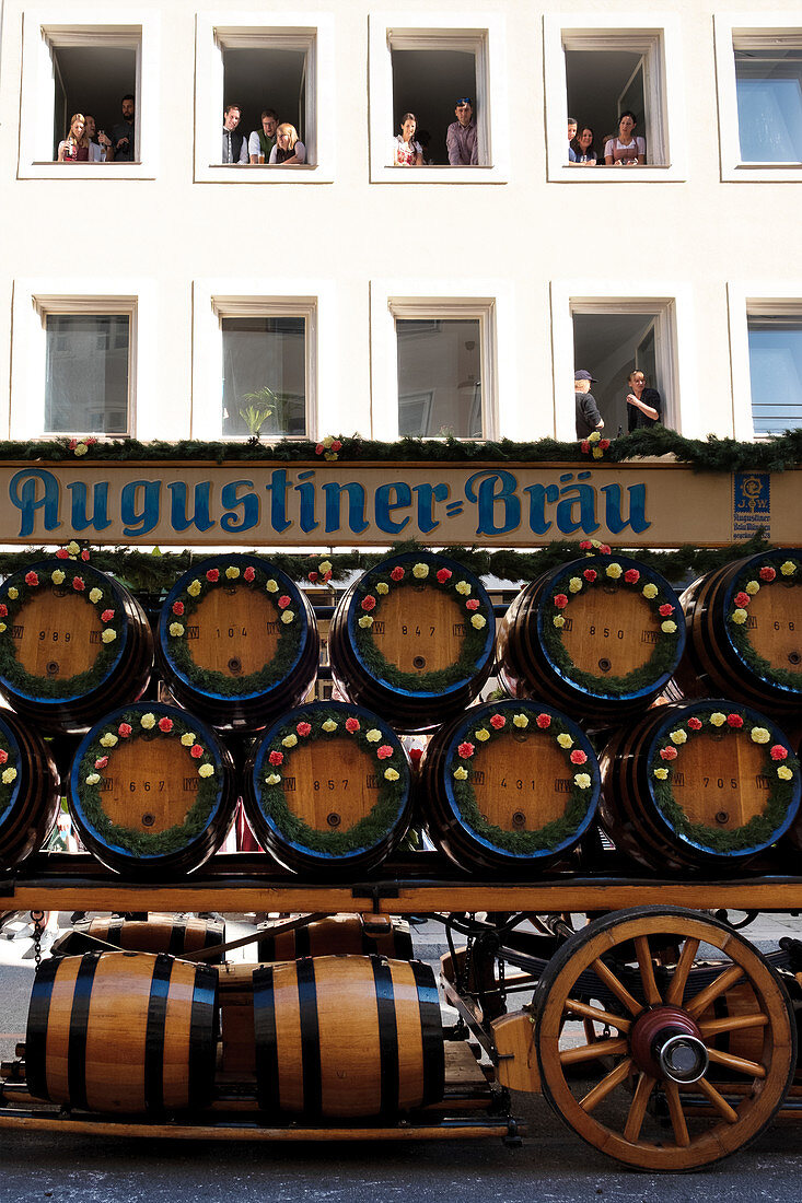 Augustiner team with beer kegs at the entrance of the Oktoberfest farmers to the Oktoberfest, Munich, Bavaria, Germany