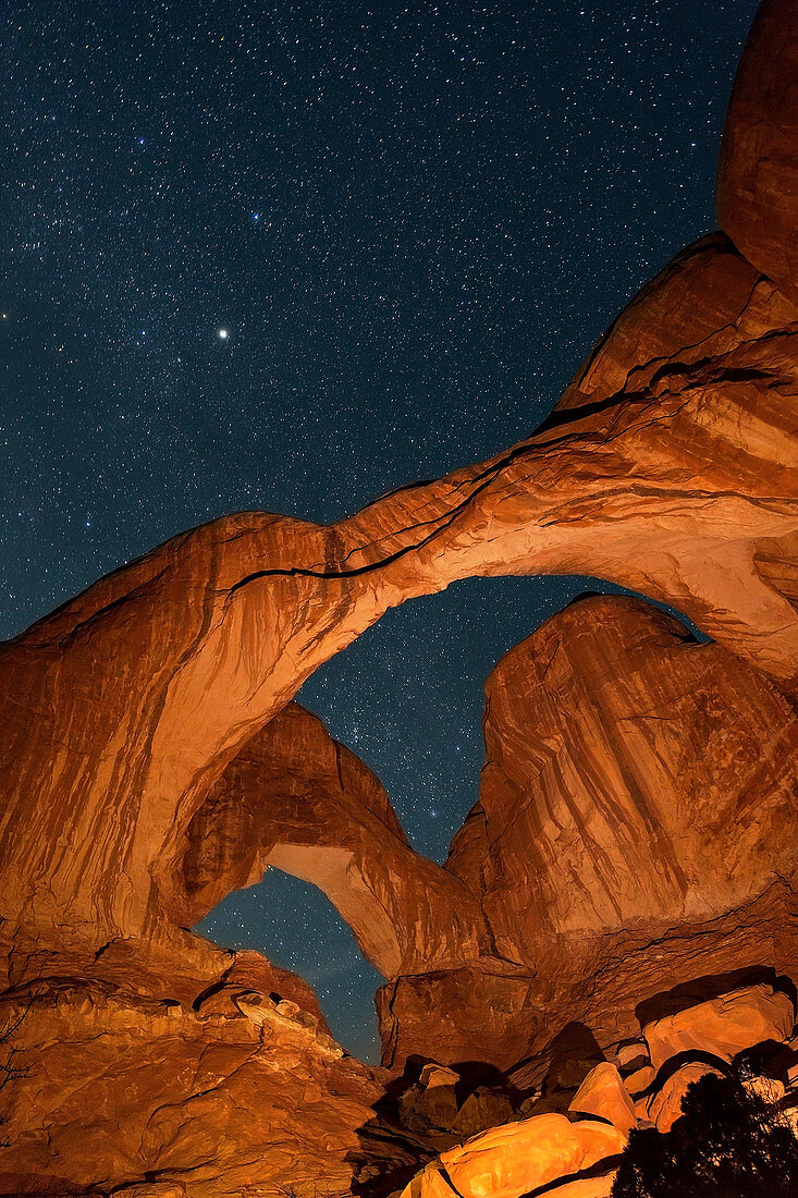 Sterne über Double Arch, Arches National Park, Utah