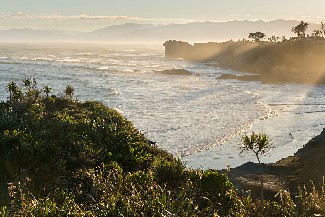 Morgenstimmung am Cape Foulwind, West Coast, Südinsel, Neuseeland, Ozeanien