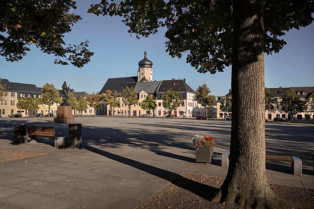 Market square, view to the tower of Stadtkirche St Marien, historic old town Marienberg, UNESCO World Heritage Montanregion Erzgebirge, Marienberg, Saxony