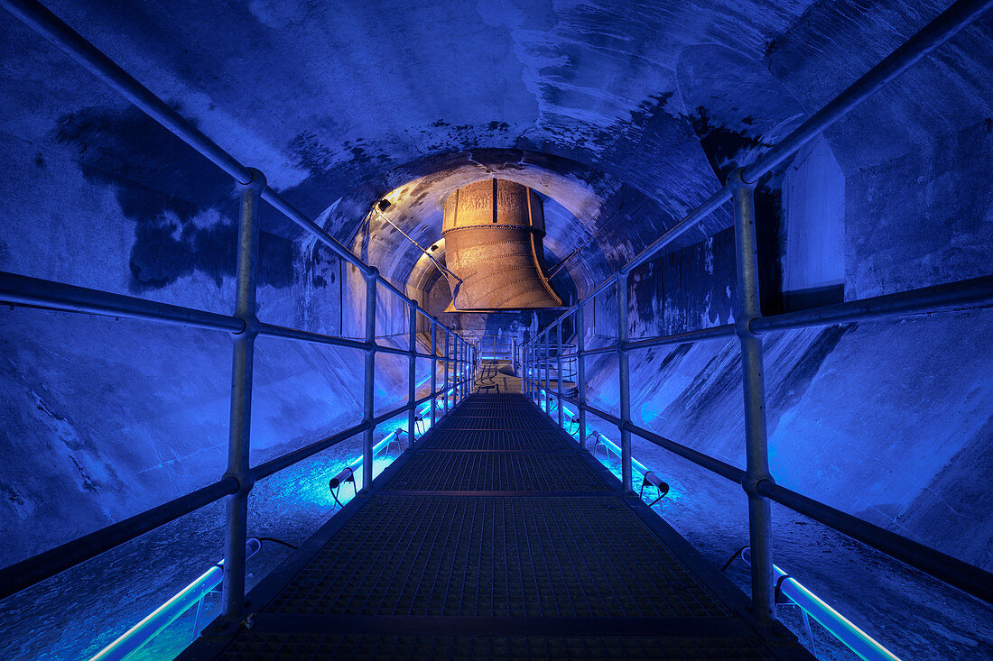 Turbinenkammer im Kraftwerk Langweid (Lechmuseum Bayern), UNESCO Welterbe Historische Wasserwirtschaft, Augsburg, Bayern, Deutschland