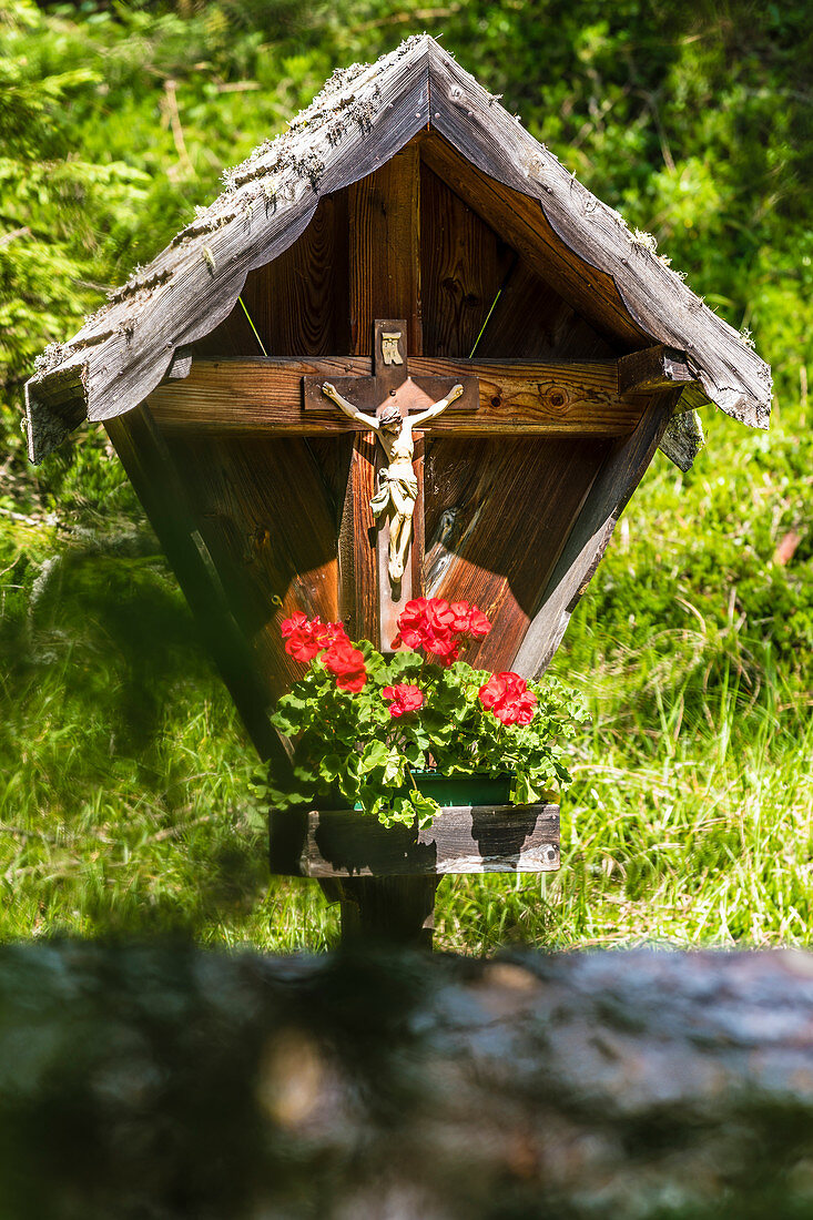 Ein klassisches Wegkreuz, Radein, Südtirol, Alto Adige, Italien