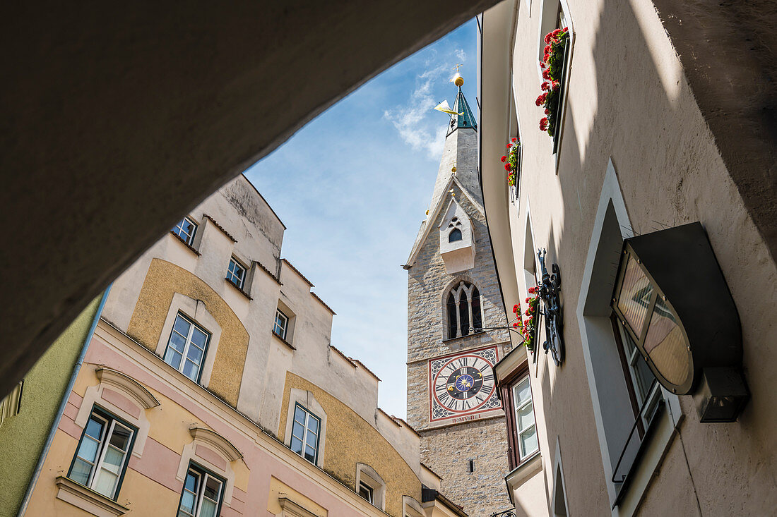 Weißer Turm, Pfarrkirche St. Michael, Brixen, Südtirol, Alto Adige, Italien
