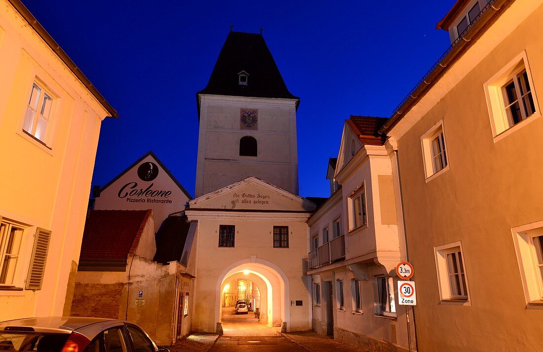 An der Donau, Stein bei Krems in der Wachau, Niederösterreich, Österreich