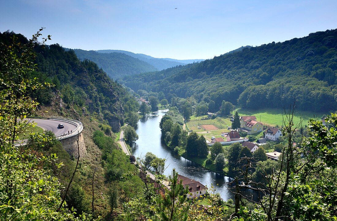 Der Fluss Thaya bei Frain, (Vranov), Mähren, Tschechien