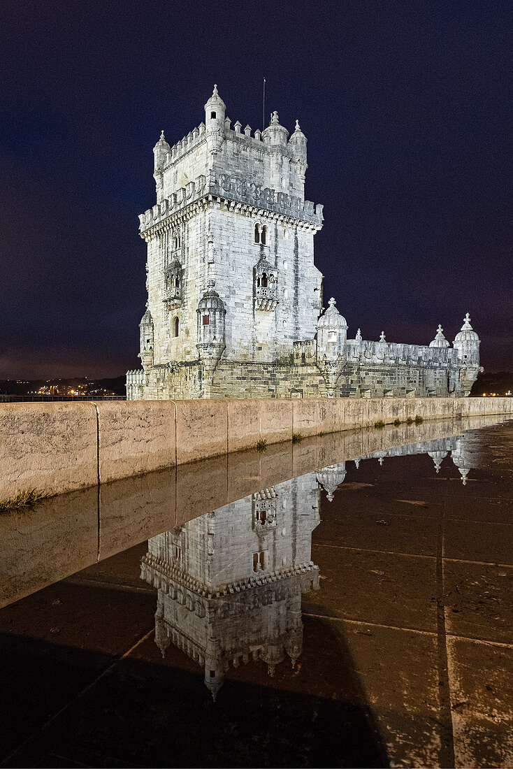 Torre de Belém bei Nacht, Lissabon, Portugal