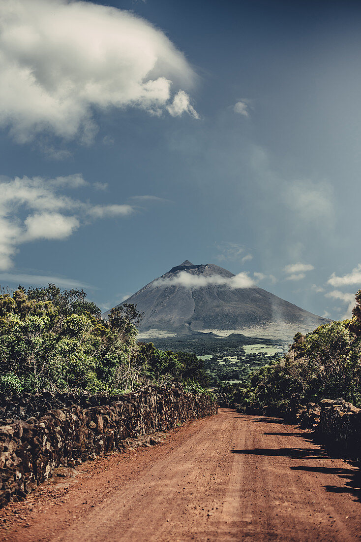 Weg zum Vulkan Pico auf der Insel Pico, Azoren, Portugal, Europa