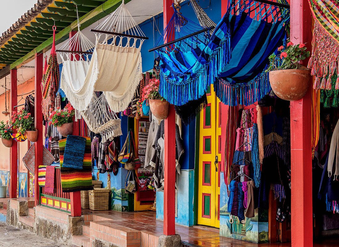 Handwerk in Raquira, Boyaca Department, Kolumbien, Südamerika