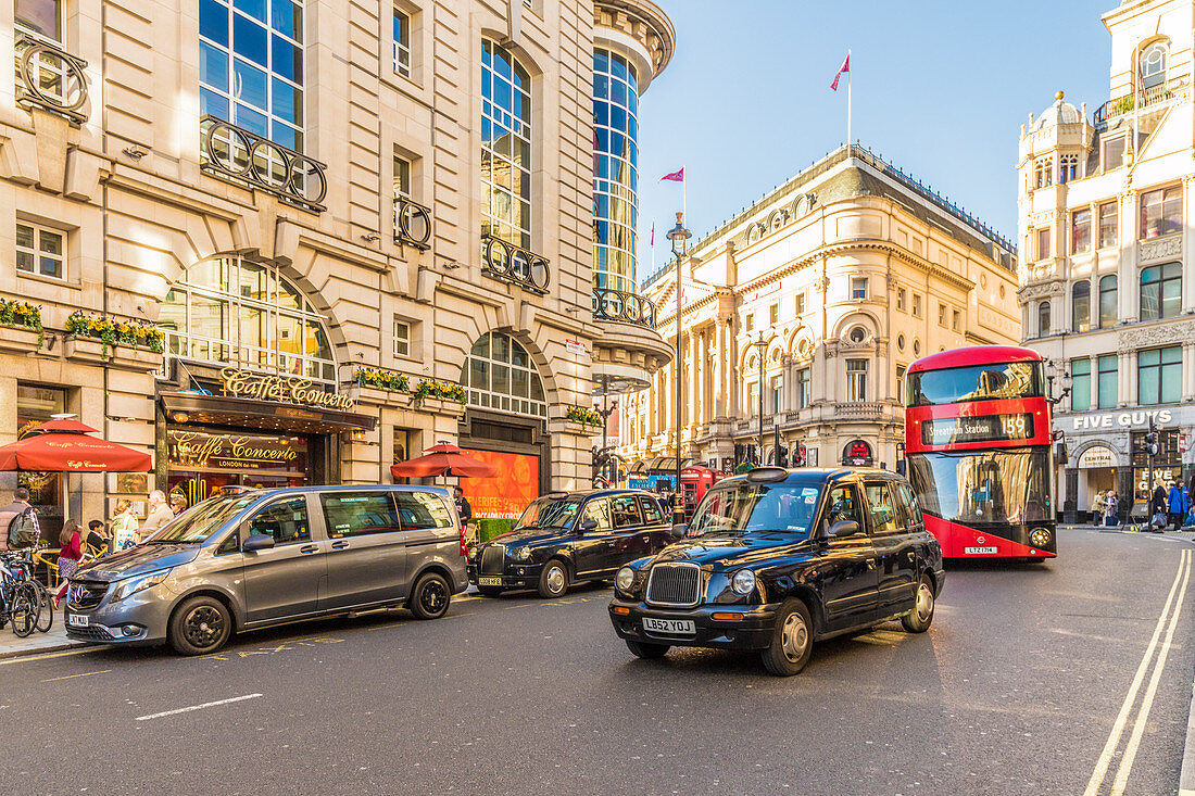 Blick auf Haymarket, London, England, Vereinigtes Königreich, Europa