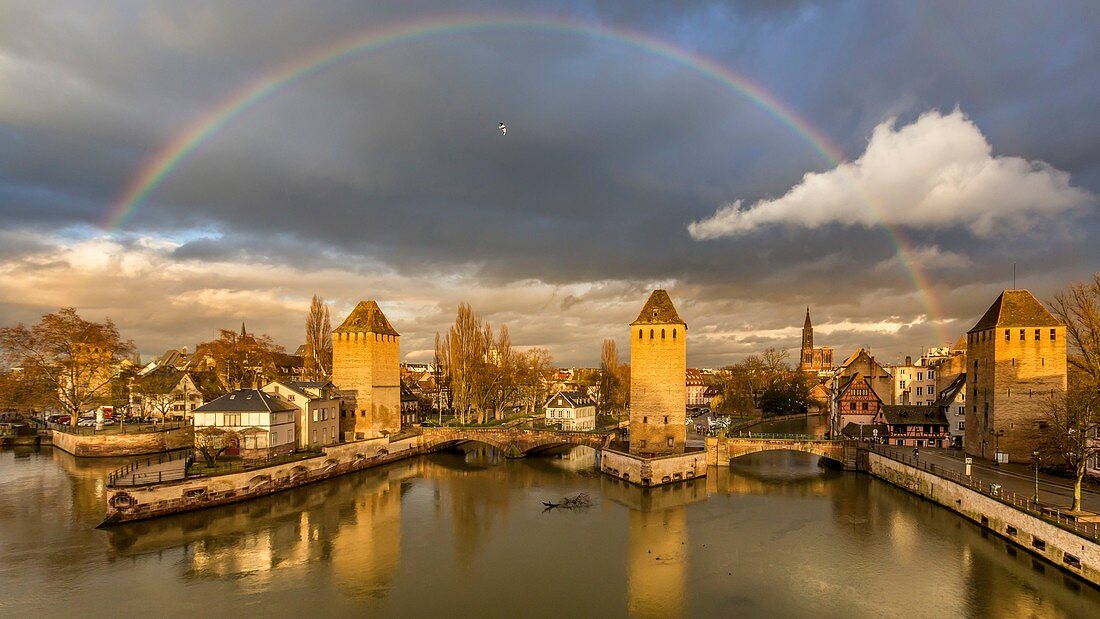 France, Bas Rhin, Strasbourg, old town listed as World Heritage by UNESCO, La Petite France, towers of covered bridges over Ill River
