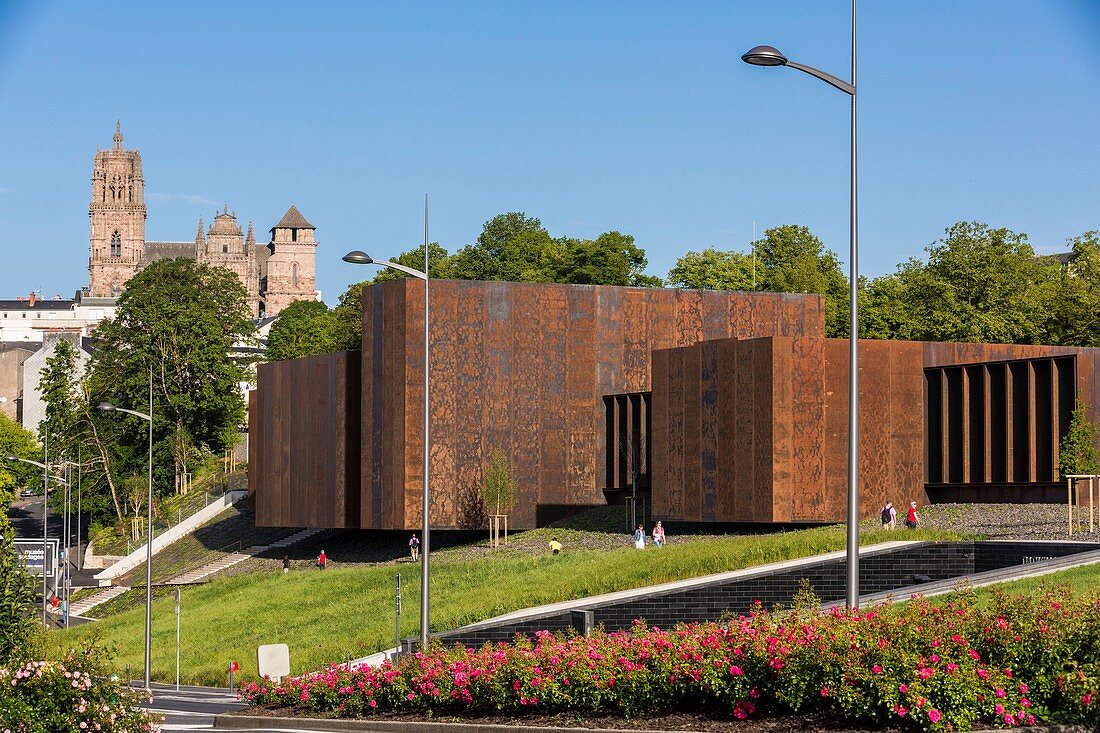 Frankreich, Aveyron, Rodez, Soulages Museum, entworfen von den katalanischen Architekten RCR mit Passelac & Roques