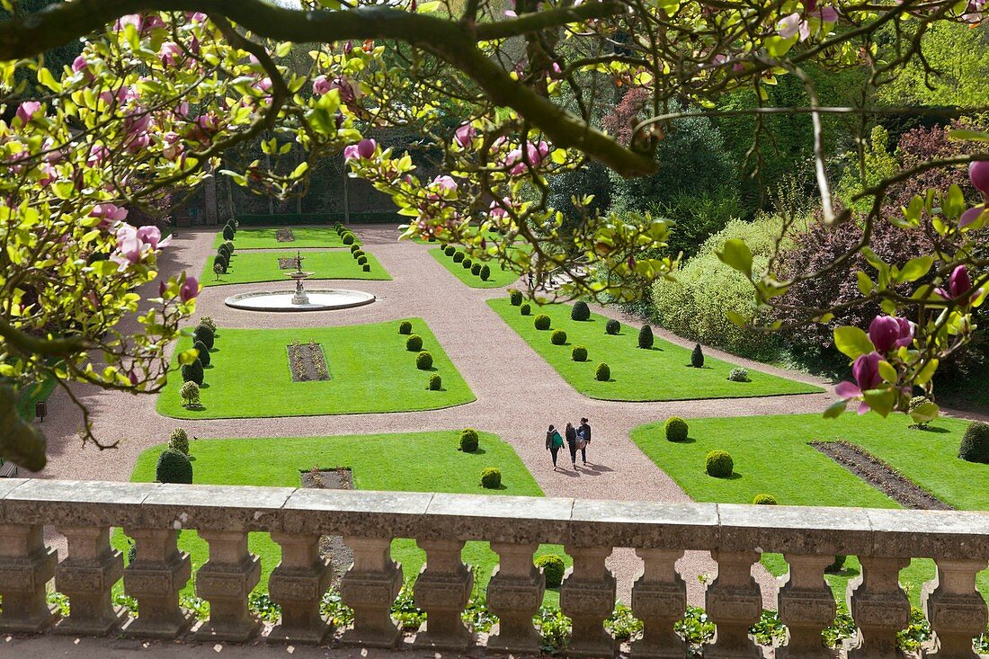 France, Pas de Calais, Saint Omer, Park at the foot of the ancient ramparts of Vauban, view of the french garden