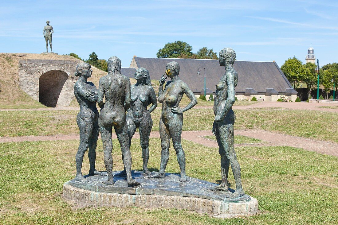 France, Nord, Gravelines, La Convertion group of 5 women sculpted by Charles Gadenne and presented in the gardens of the Arsenal