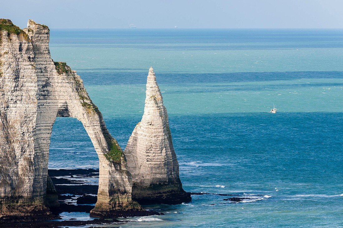 Felsen von Aval, Etretat, Alabasterküste, Pays de Caux, Seine-Maritime, Frankreich