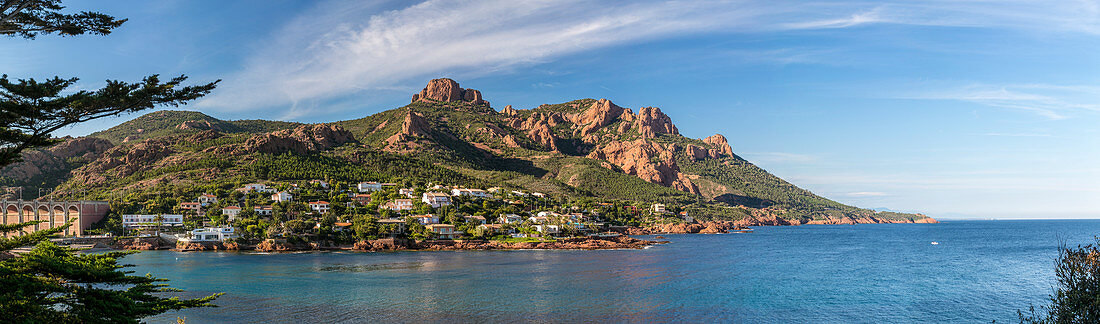 France, Var, Corniche de l'Esterel, Saint Raphael, creek of Antheor and the Cap Roux dominated by the Saint Pilon which peaks in 442m