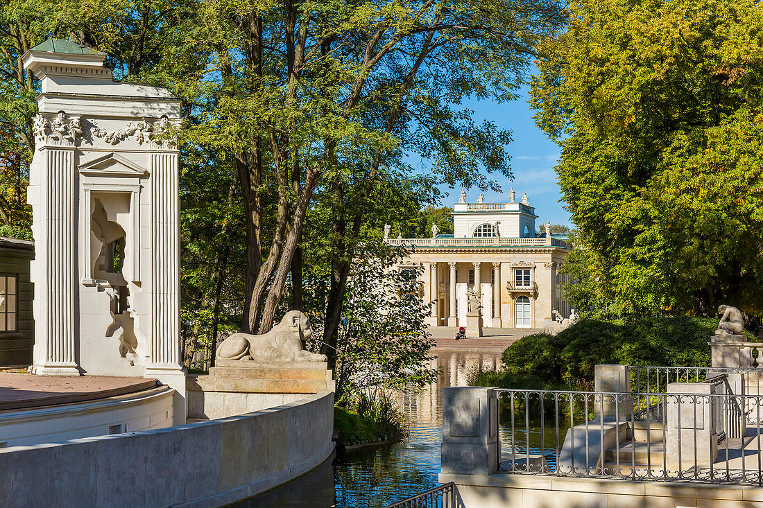 Royal garden in Warsaw, called Lazienki Krolewskie, Palace on the Water, Warsaw,  Mazovia region, Poland, Europe