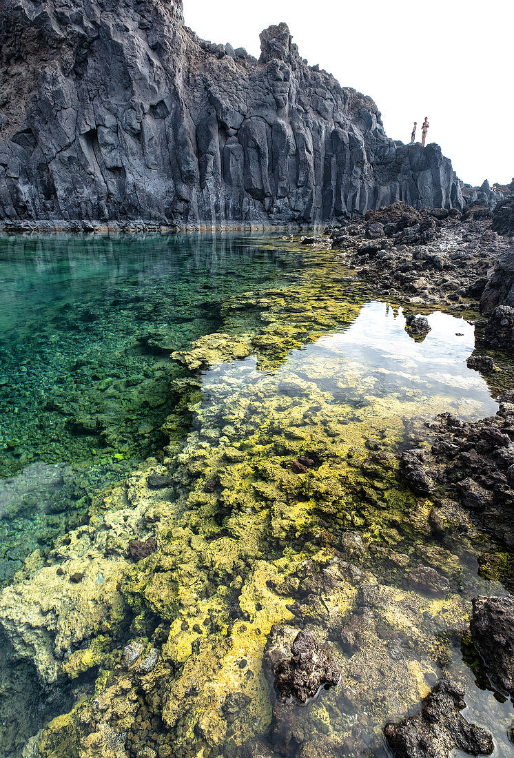 Naturteich bei der Playa Echentive, Strand bei Fuencaliente, La Palma, Kanarische Inseln, Spanien, Europa