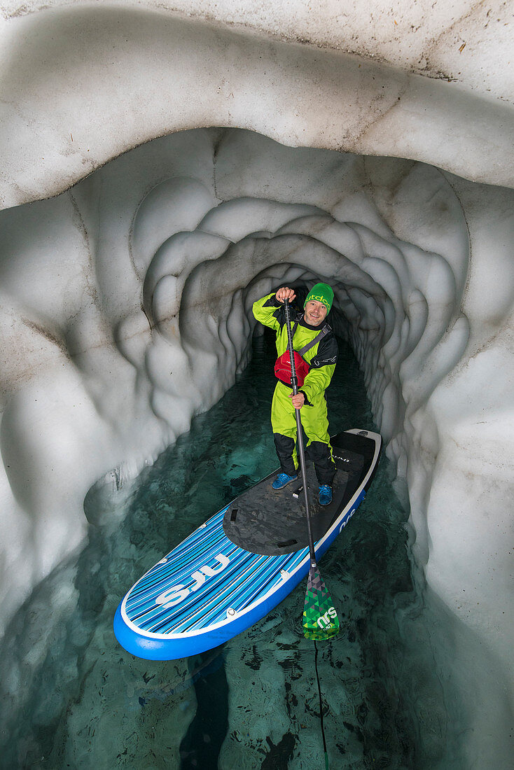 SUP on the rocks im Hintertuxer Gletscher, Tirol