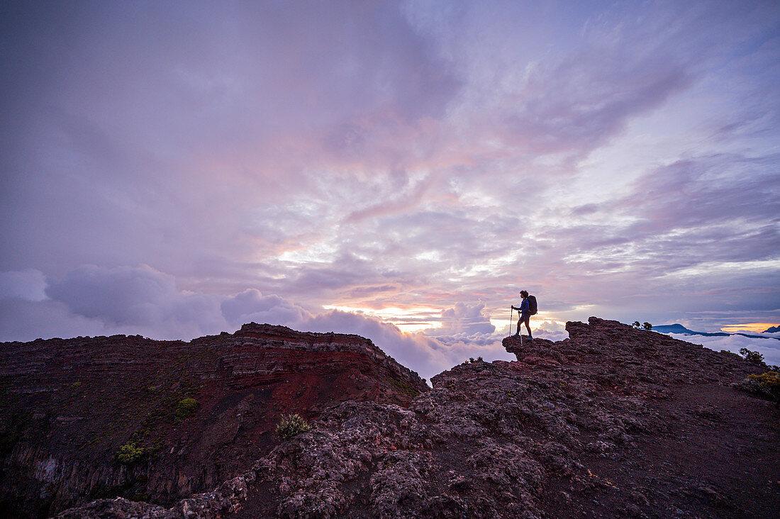 Trekking auf der zu Frankreich gehörenden Tropeninsel La Réunion im Indischen Ozean