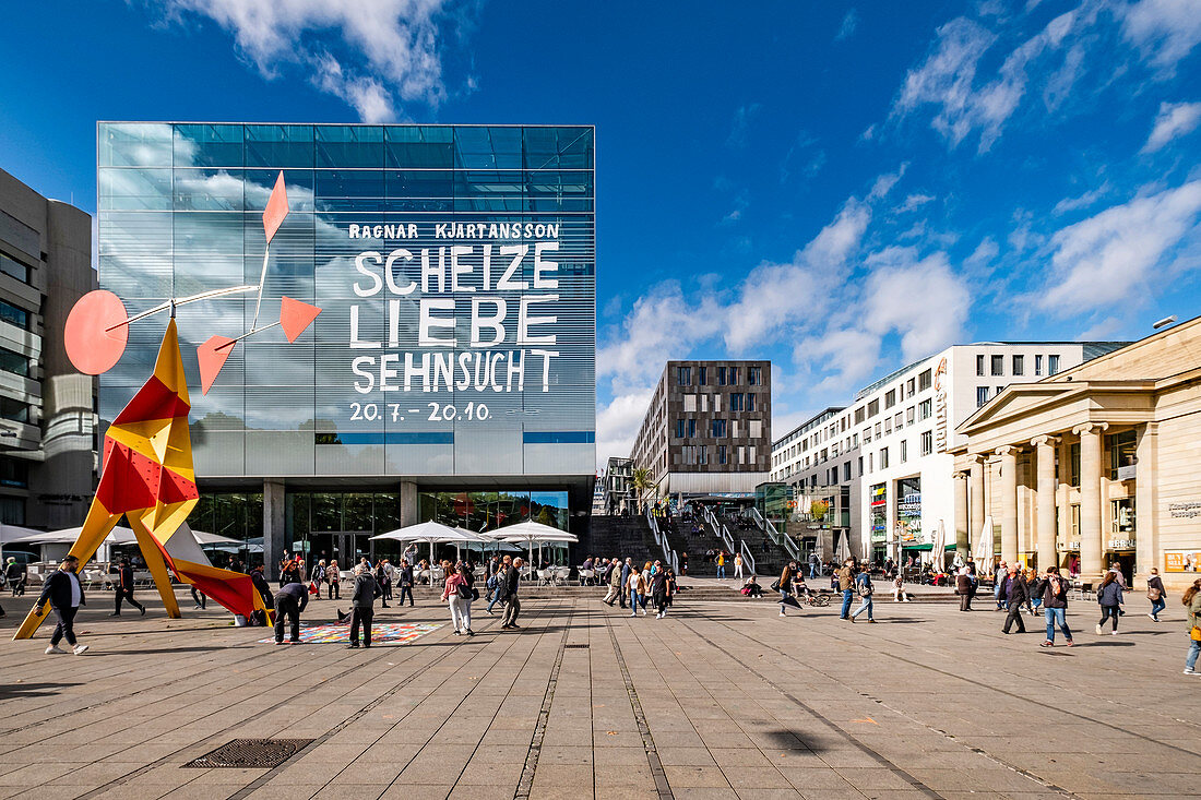 Kunstmuseum und Königsbau, davor Fußgängerzone Königstrasse in Stuttgart, Baden-Württemberg, Deutschland