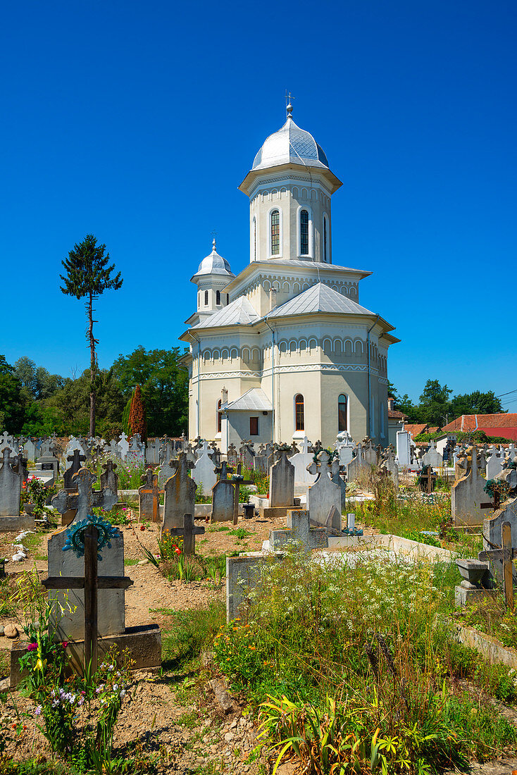 St. Nicholas Kirche mit Friedhof, Ucea, Transsylvanien, Rumänien