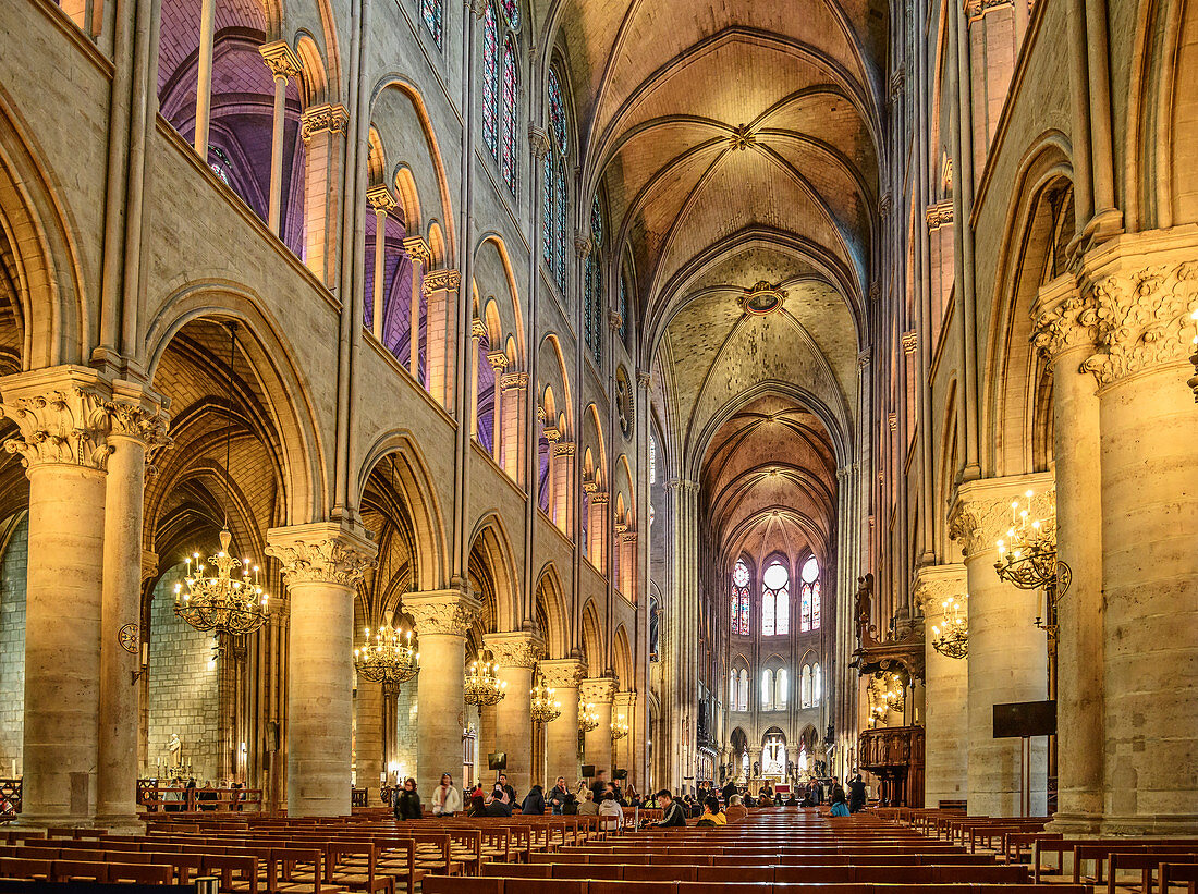 Kirchenschiff der Kathedral Notre-Dame, Ile de la Cite, UNESCO Welterbe Seine-Ufer, Paris, Frankreich