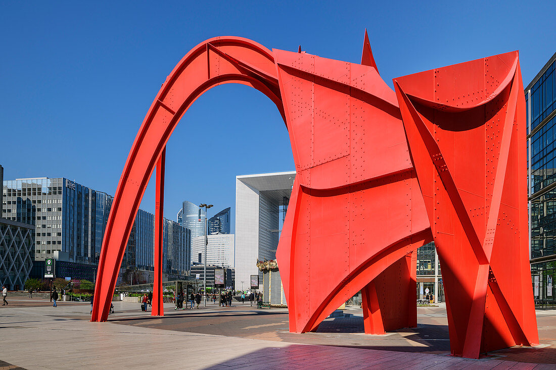 Kunstinstallation Rote Spinne vor La Grande Arche, La Defense, Paris, Frankreich