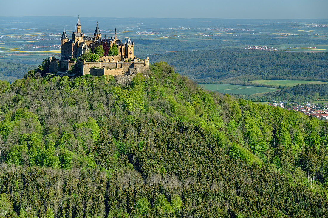 Burg Hohenzollern, vom Zellerhorn, Schwäbische Alb, Baden-Württemberg, Deutschland