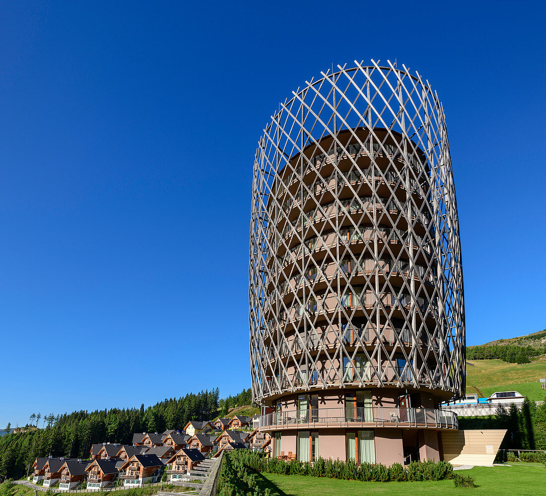 Hochhaus Hotelturm Falkensteiner Hotel, Architekt Matteo Thun, Katschberg, Kärnten, Österreich 