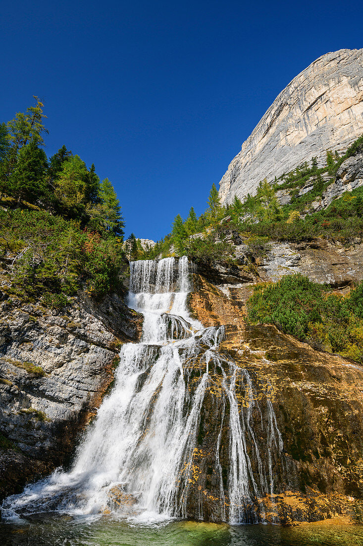 Cascata di Fanes waterfall, Fanesbach, Cortina d'Ampezzo, Dolomites, UNESCO World Heritage Dolomites, Veneto, Italy