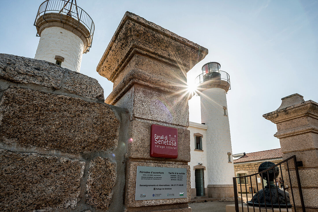 Leuchtturm an der Südküste Korsikas, Fanali di Senetosa, bei Sartène, Département Corse-du-Sud, Korsika, Frankreich