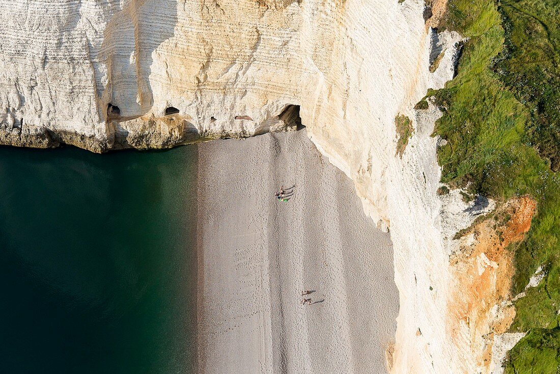 Frankreich, Seine Maritime, Etretat, Côte d'Abatre, Pointe de la Courtine, Antifer Strand (Luftaufnahme)