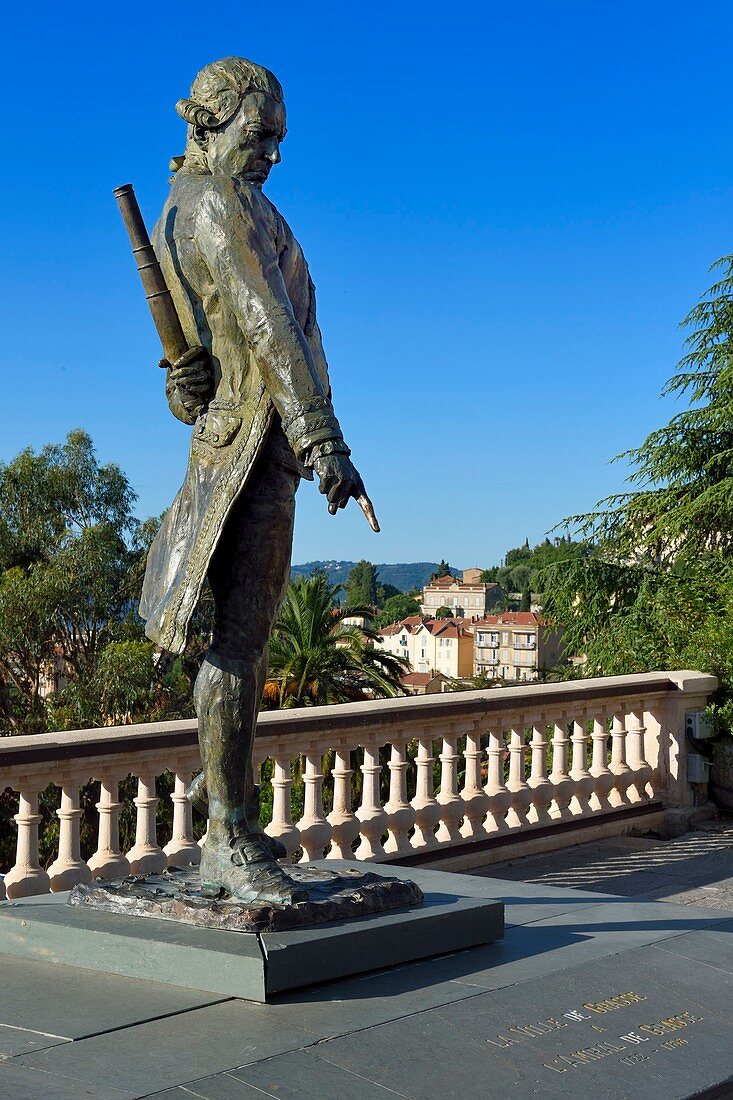 France, Alpes Maritimes, Grasse, amiral de Grasse statue (1722 1788)