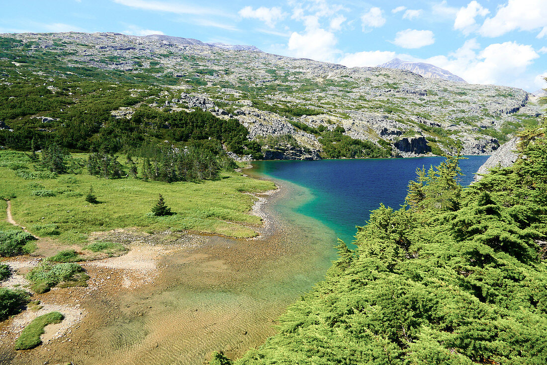 Bergsee auf der Passüberfahrt von Alaska nach Kanada, Fraser, Kanada