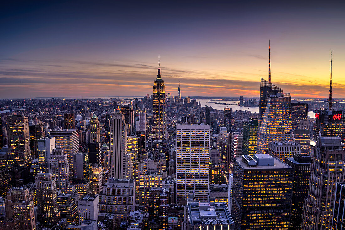Manhattan cityscape at sunset, New York City, United States of America, North America