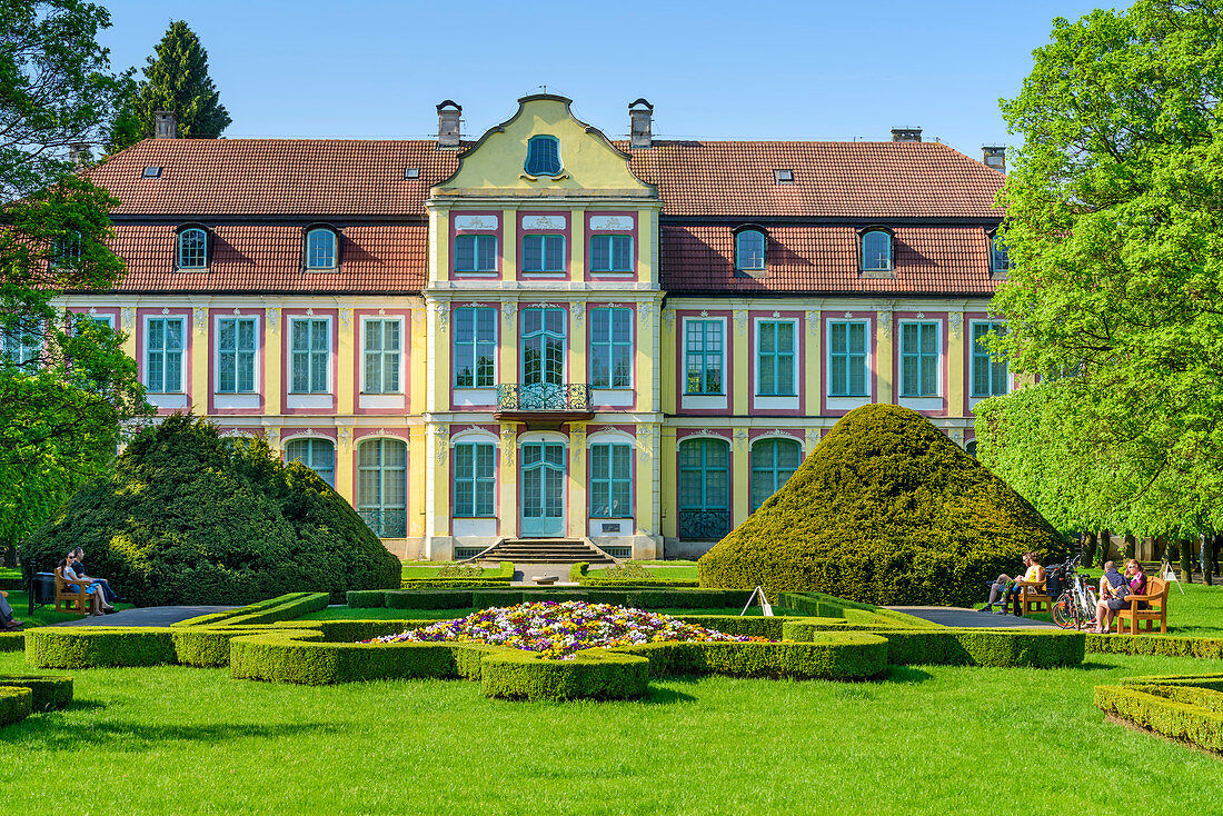 Abbot's palace, art museum, Oliwski Park, french garden. Gdansk Oliwa, Pomorze region, Pomorskie voivodeship, Poland, Europe