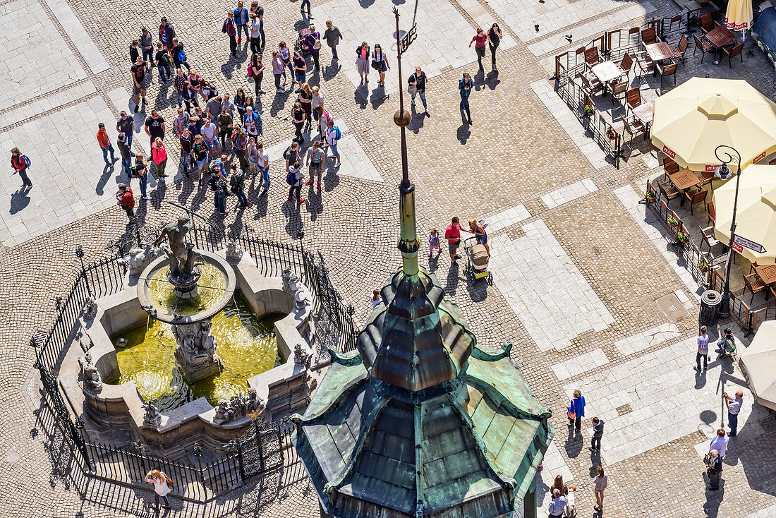 Altstadt, Neptunbrunnen, Dlugi Targ Straße (Langer Markt), Blick vom Turm des Rathauses, Danzig, Polen, Europa