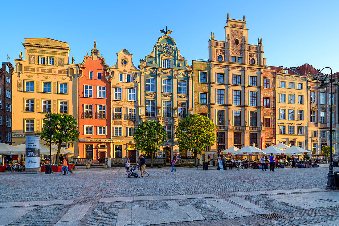 Gdansk, Main City, old town, Tenement houses at Dlugi Targ street (Long Market). Gdansk, Main City, Pomorze region, Pomorskie voivodeship, Poland, Europe