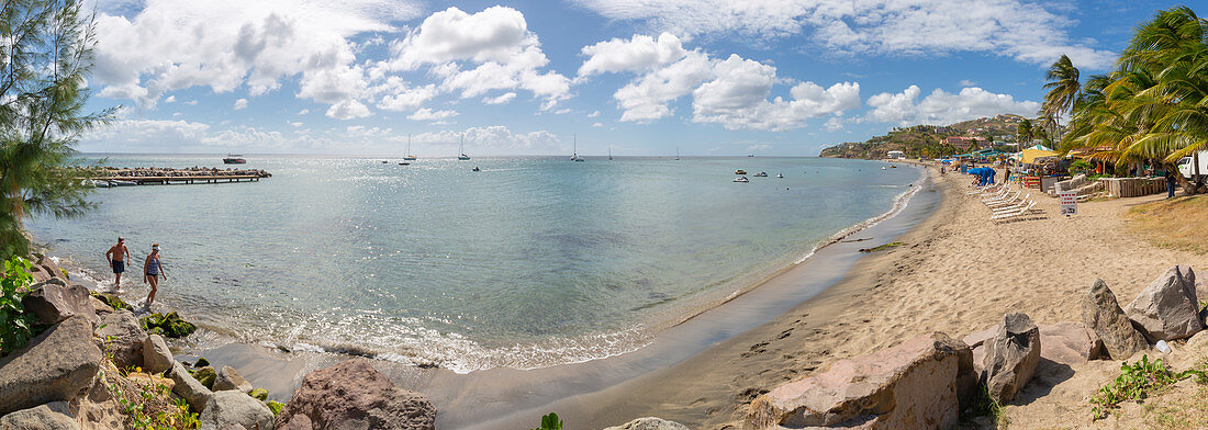 Blick auf den Strand von Fregatte Bay, Basseterre, St. Kitts und Nevis, Westindische Inseln, Karibik, Mittelamerika