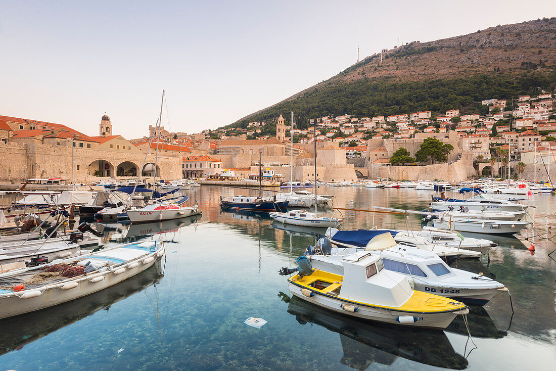 Hafen von Dubrovnik, UNESCO-Weltkulturerbe, Dubrovnik, Kroatien, Europa