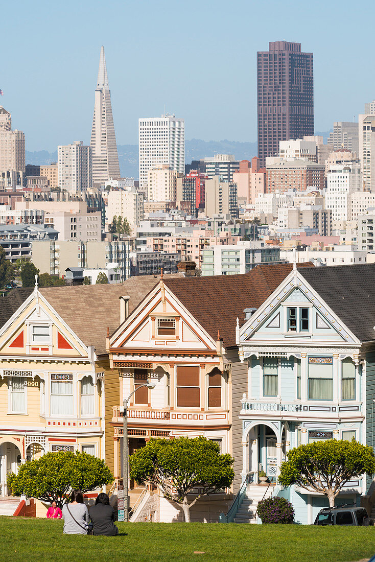 Painted Ladies am Alamo Square, San Francisco, Kalifornien, Vereinigte Staaten von Amerika, Nordamerika