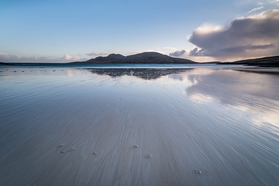 Bagh a Deas (South Beach), with the uninhabited island of Sandray in the distance, Vatersay, Outer Hebrides, Scotland, United Kingdom, Europe