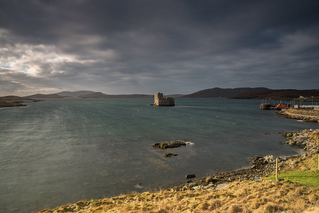 Kisimul Castle, Castlebay, Barra, Äußere Hebriden, Schottland, Vereinigtes Königreich, Europa