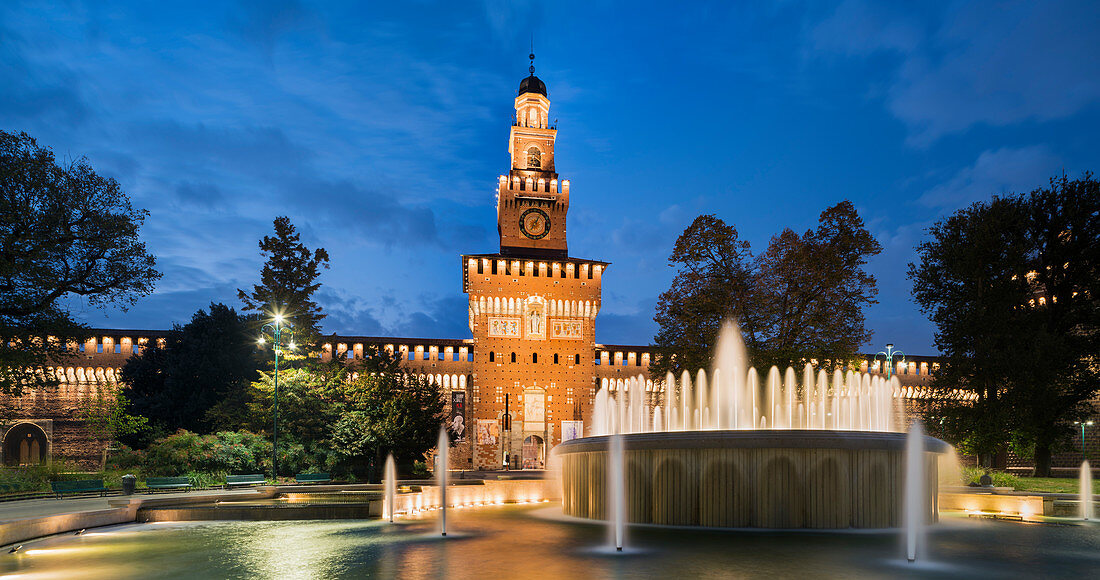 Piazza Castello Springbrunnen, Torre del Filarete, Mailand, Lombardei, Italien