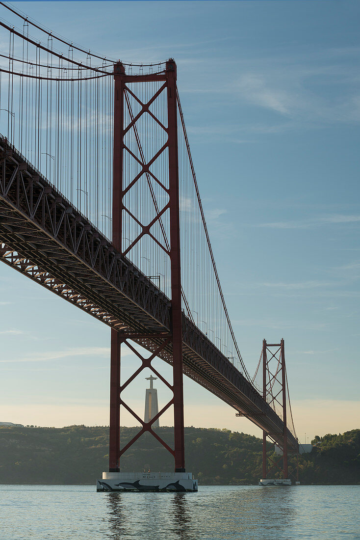 Ponte 25 de Abril, Cristo Rei statue, Tajo River, Lisbon, Portugal