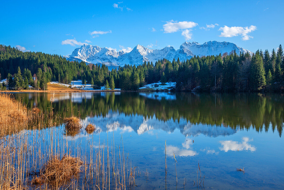 Geroldsee mit Karwendel, Krün bei Garmisch-Partenkirchen, Werdenfelser Land, Bayern, Deutschland