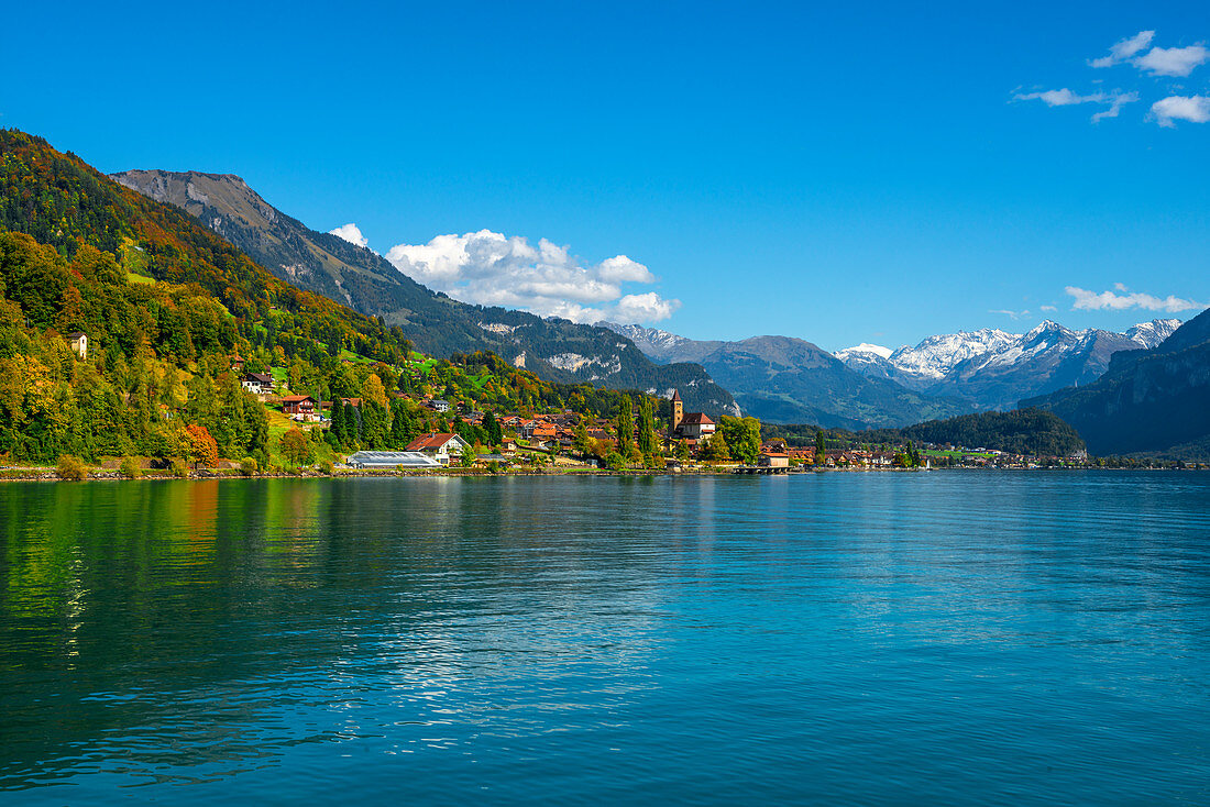 Brienz with Lake Brienz, Bernese Oberland, Canton of Bern, Switzerland