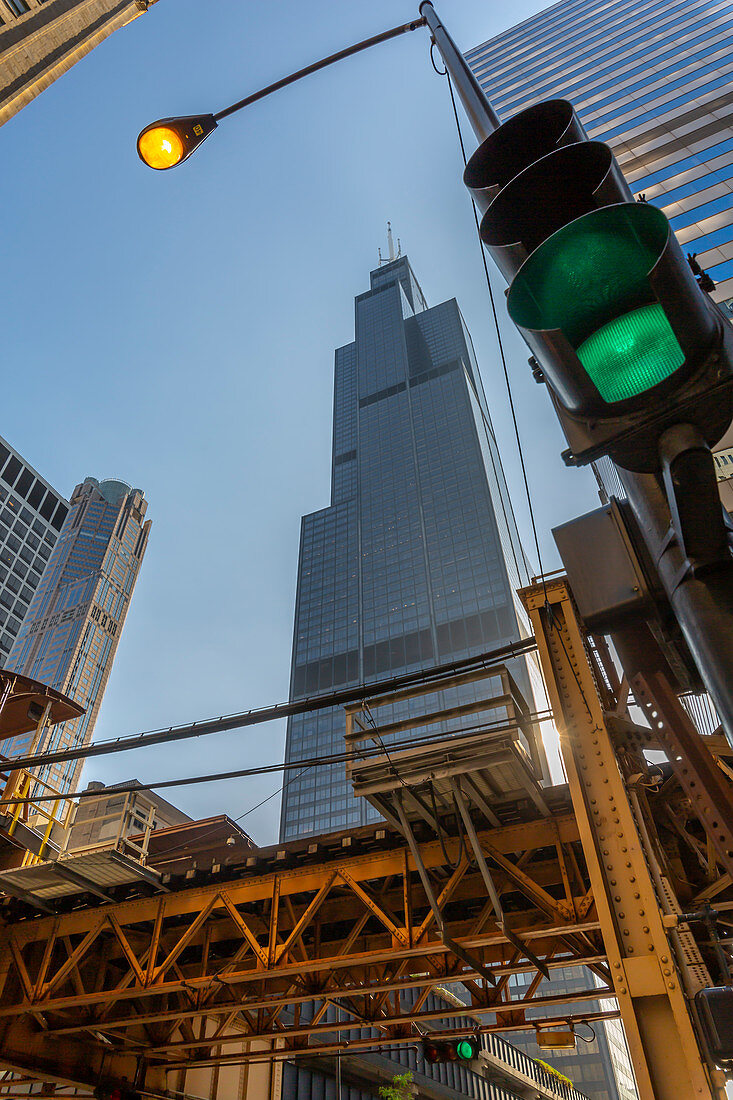 View of Wills Tower and traffic signals on North Adams Street, Downtown Chicago, Illinois, United States of America, North America